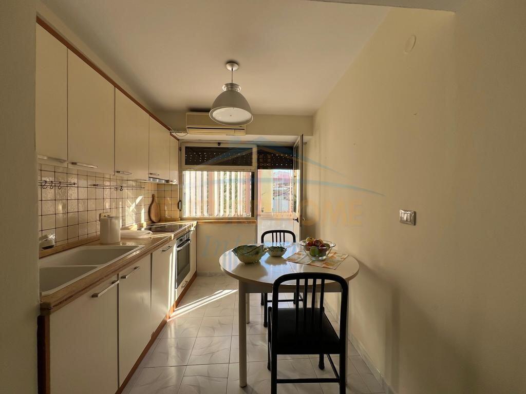 Qera, Apartament 2+1, Shkolla e Baletit, Tiranë.