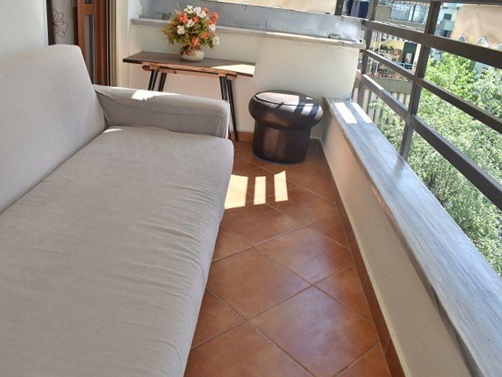 Rent, Apartment 3+1+2, 5 May Street