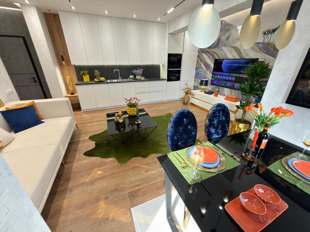 Apartment 2+1 for Sale at 21 Dhjetori