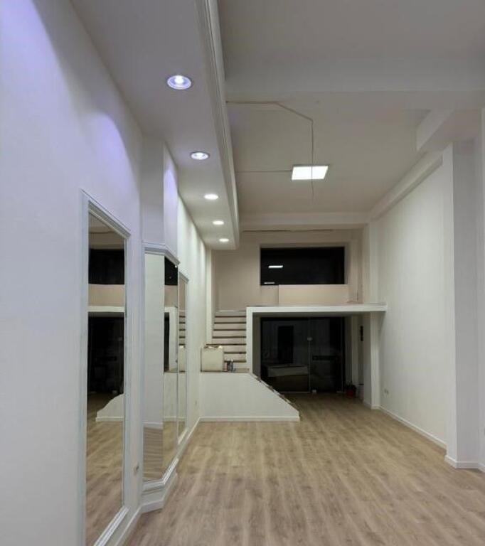 Negozio in Affitto – Via Him Kolli