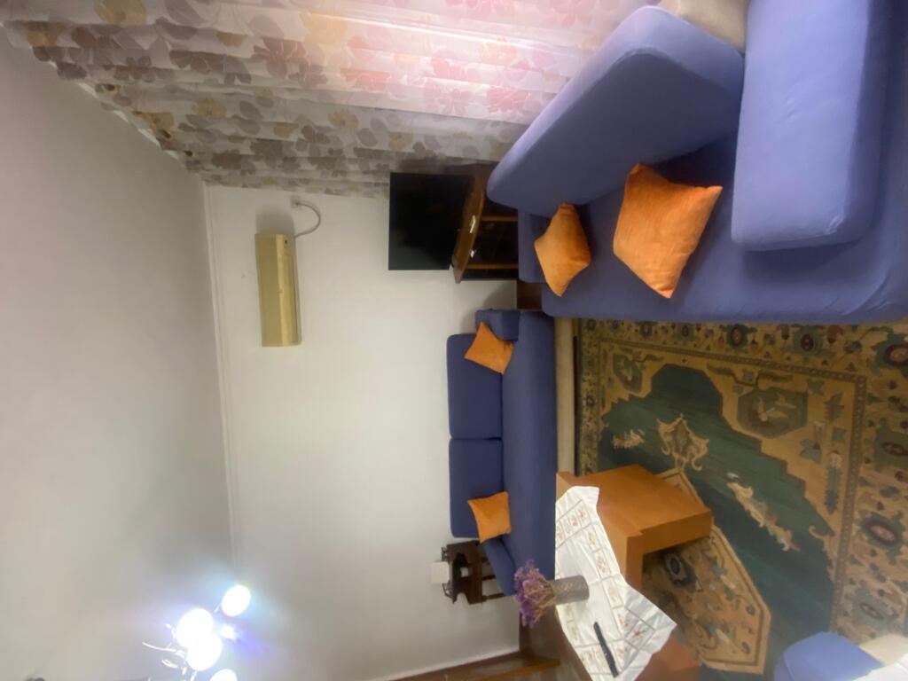 Apartament 2+1,i mobiluar te selvia gjimnazi partizani,600 euro me wifi te perfshire