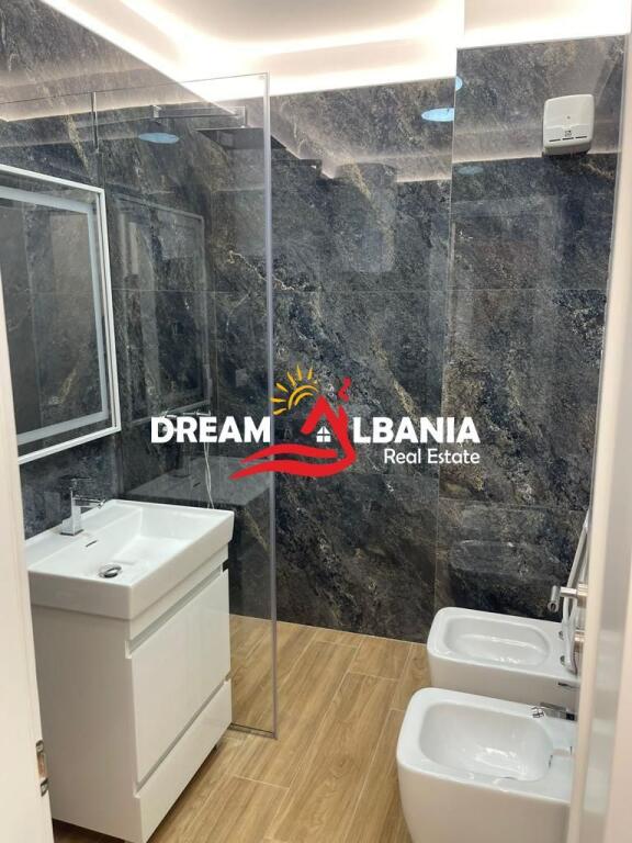 Appartamento 2+1 in affitto in via 5 Maj vicino alla Scuola Tirana Jone (ID 42215154)