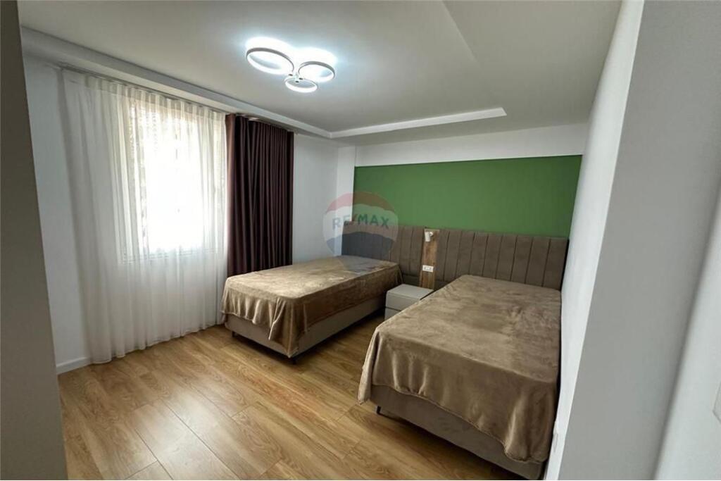 Duplex - In Affitto - Piazza Skanderbeg