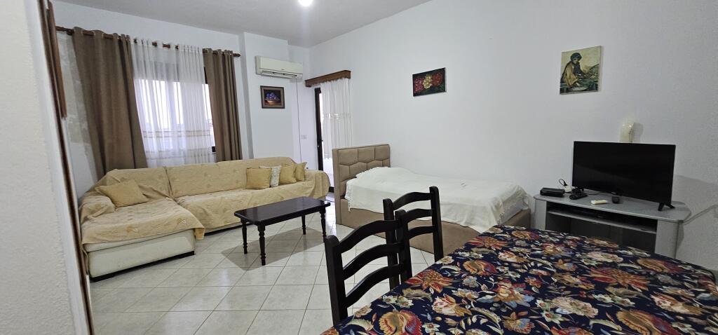 FOR SALE APARTMENT 1+1 POSSIBILITY FOR 2+1 GOLEM PISHAT E BUTA NEAR HENRY RESORT