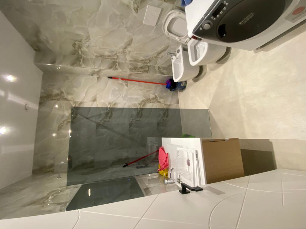 2+1,furnished for the first time,peti street dry lake,700 euros
