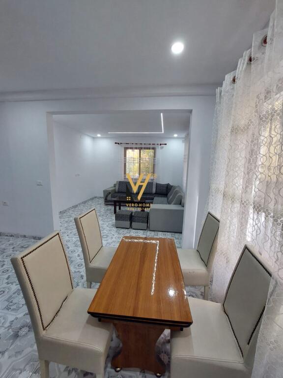 CASA PRIVATA IN AFFITTO A ASTIR 40.000 LEKE