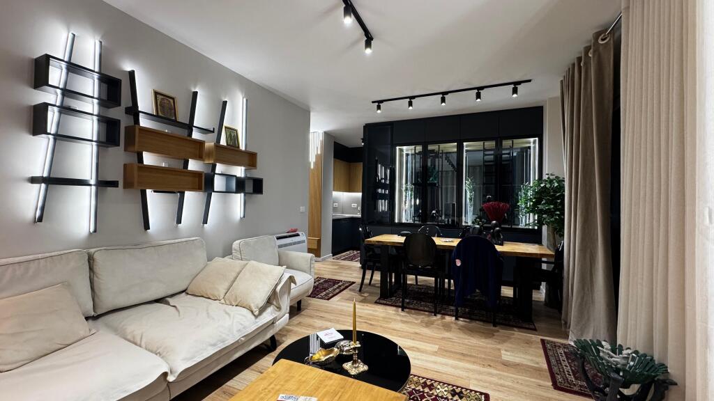 Luxury apartment for rent at Kodra e Diellit!
