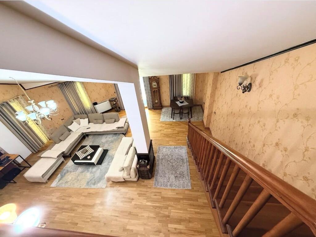 Panthouse 3+1,furnished, dry lake, 1500 euros with parking