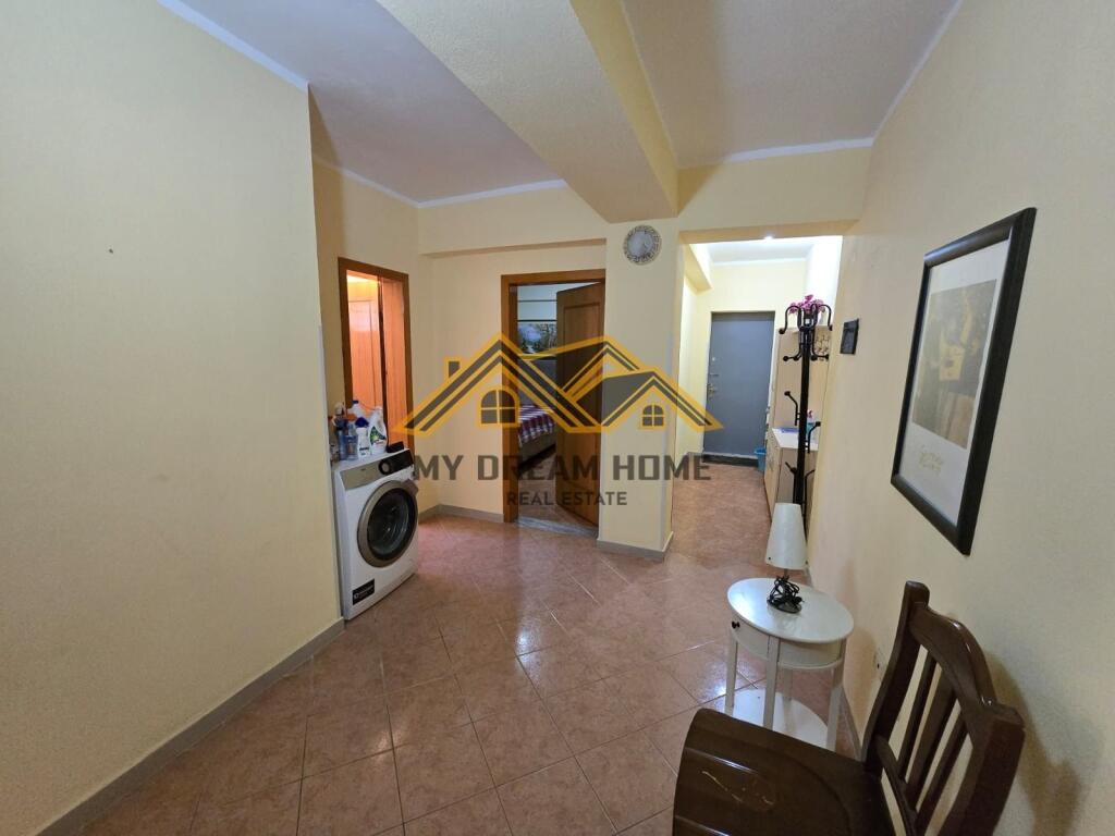 FOR RENT 2+1 APARTMENT NEAR THE MARKET DURRES!