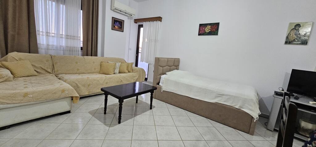 FOR SALE APARTMENT 1+1 POSSIBILITY FOR 2+1 GOLEM PISHAT E BUTA NEAR HENRY RESORT