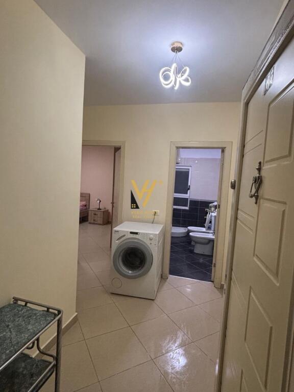 JEPET APARTAMENT 1+1 ME QERA TE RRUGA E DIBRES 480 EURO