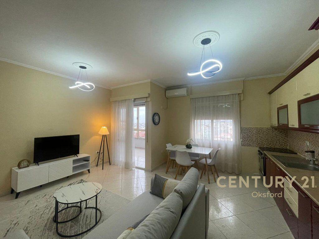 IN AFFITTO, KODRA E DIELLIT APPARTAMENTO 1+1 CON VERANDA 550 € /Mese