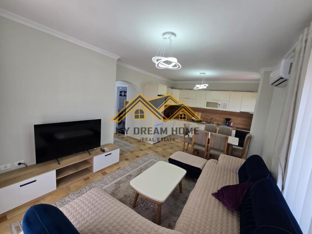 Apartament 2+1+2T Për Shitje në Plazh, Durrës