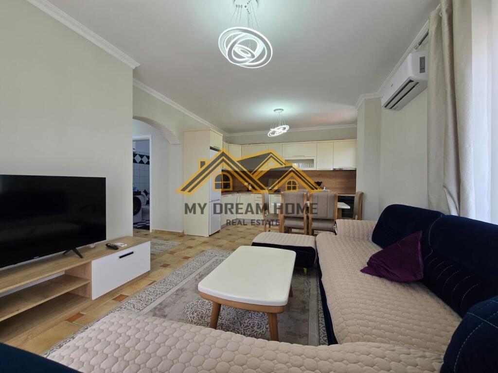 Apartament 2+1+2T Për Shitje në Plazh, Durrës