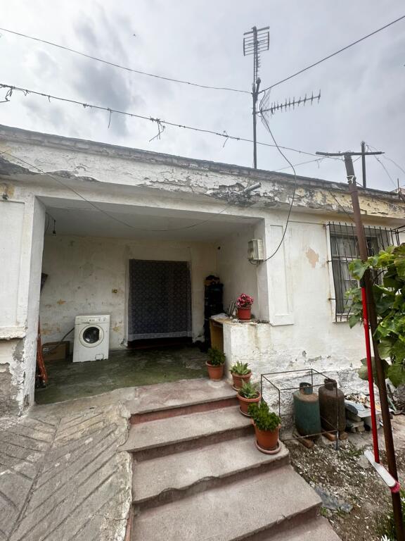 🏡 PRIVATE HOUSE FOR SALE – NEAR THE POLICE, DURRËS