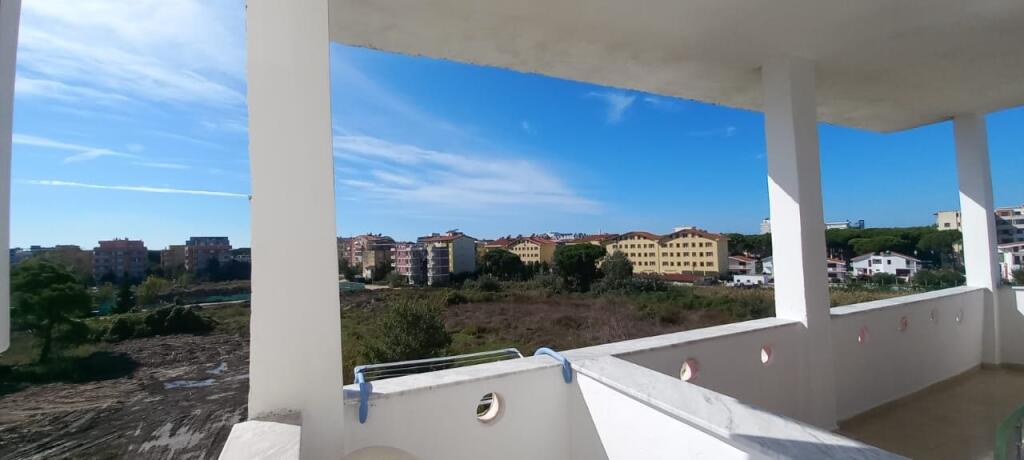 FOR SALE APARTMENT 1+1 POSSIBILITY FOR 2+1 GOLEM PISHAT E BUTA NEAR HENRY RESORT