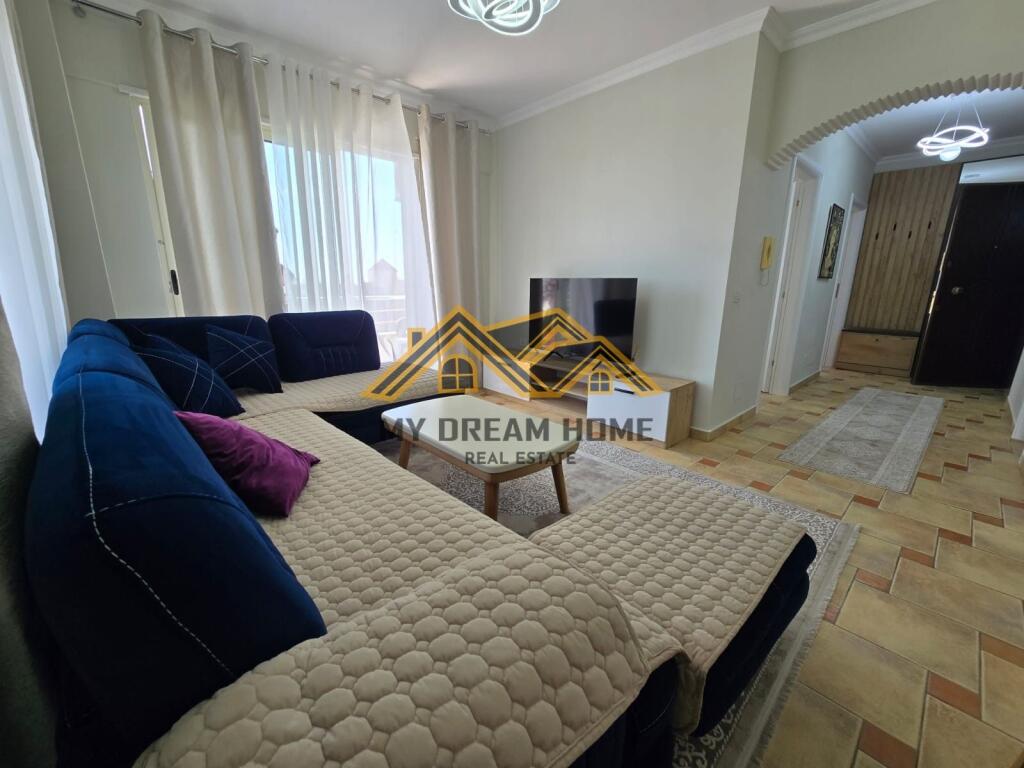 Apartament 2+1+2T Për Shitje në Plazh, Durrës