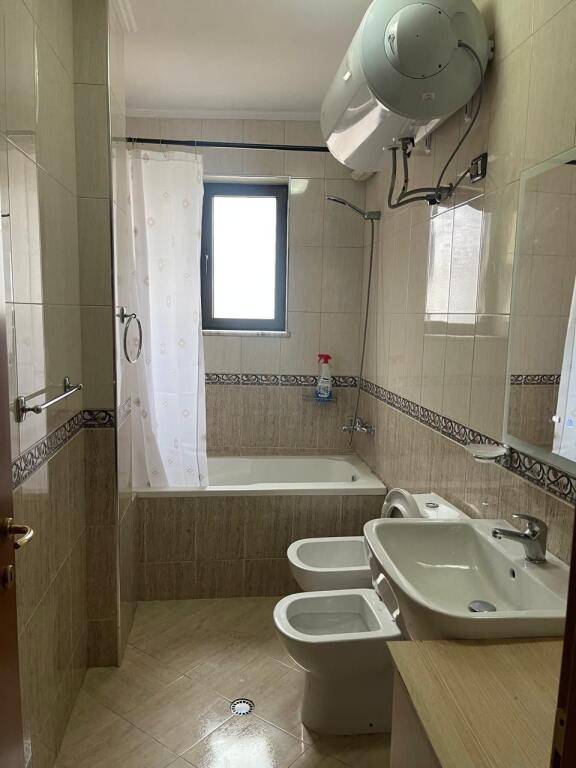 APPARTAMENTO IN AFFITTO 3+1+2 CENTRO 1000 EURO