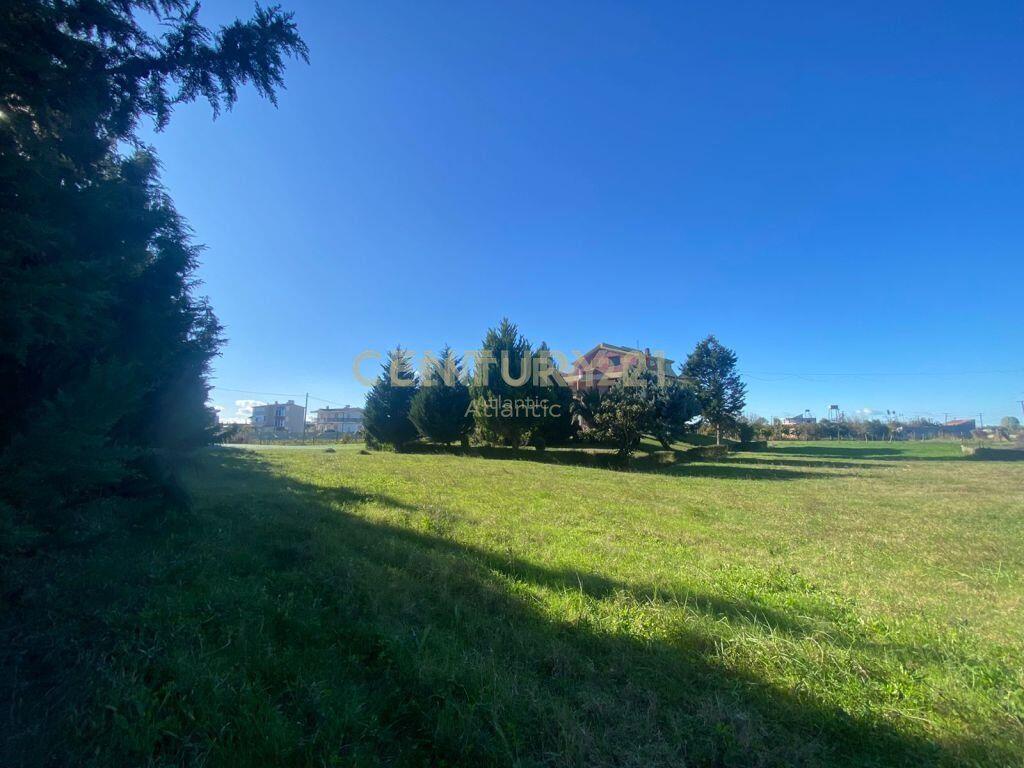 VILLA IN VENDITA NEL GOLFO DI LALZIA!500000