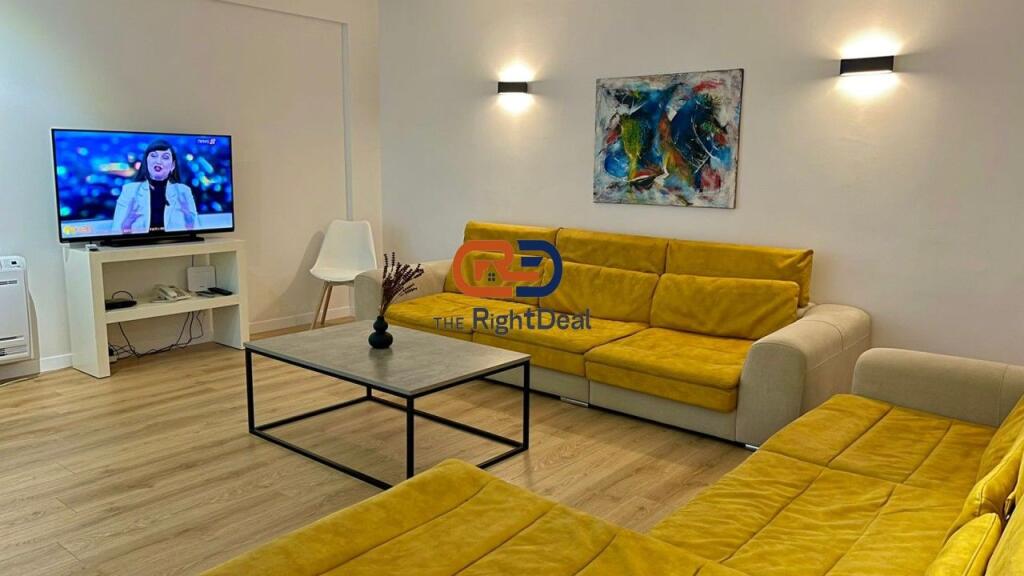 Vicino al Giardino Botanico, Appartamento 2+1+2 Completamente Investito in Vendita !!!