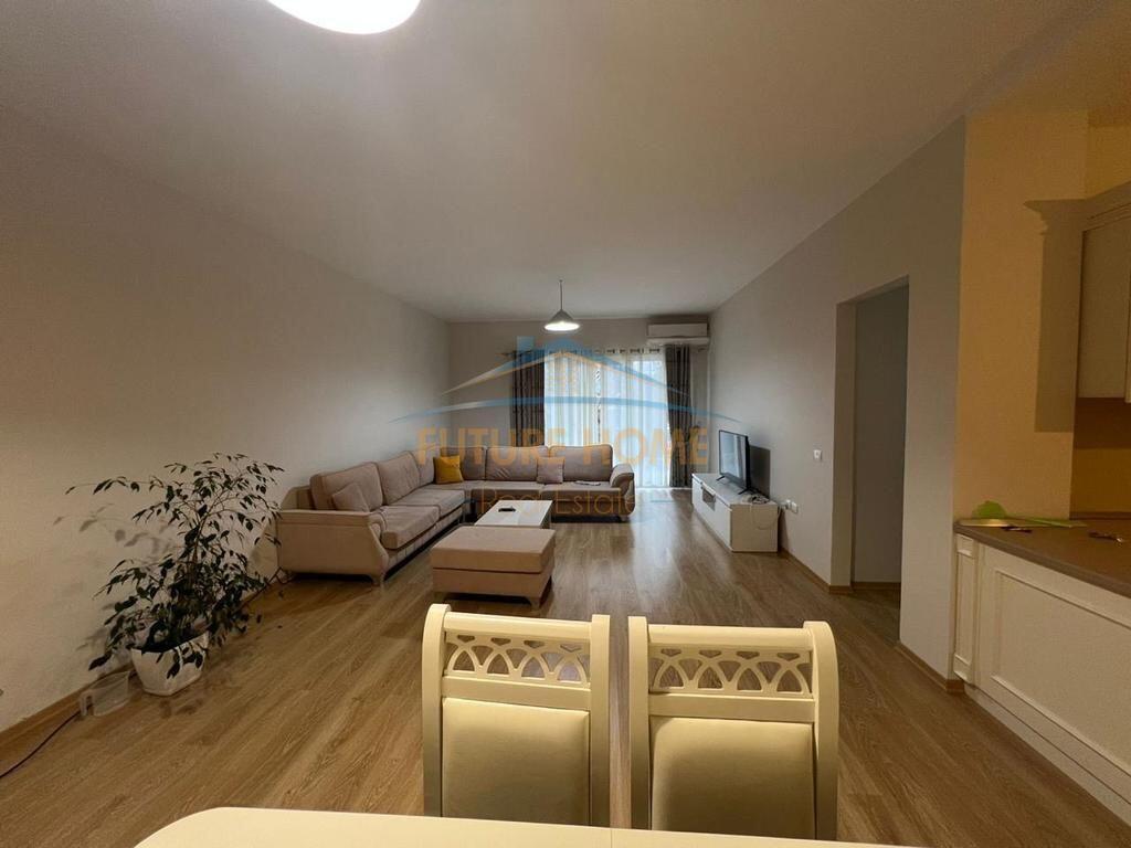 Qera, Apartament 2+1, Kopshti Botanik