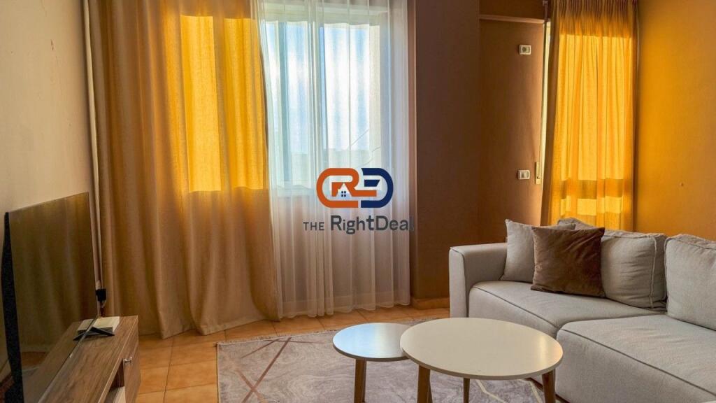 Vicino alla Strada delle Barricate, Appartamento 1+1+Posto Auto in Vendita, Opportunità Ideale di Investimento !!