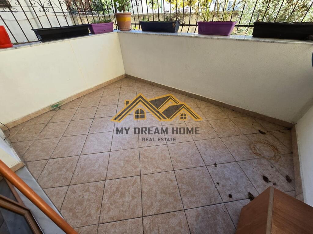 FOR RENT 2+1 APARTMENT NEAR THE MARKET DURRES!