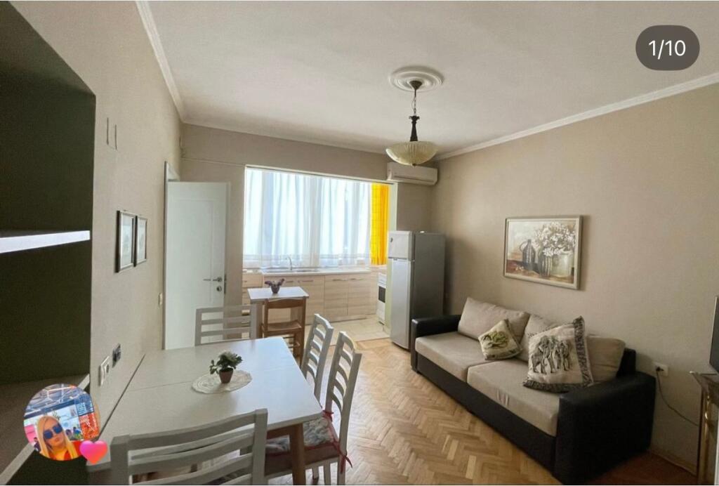 1+1,i mobiluar te posta ne qender,cmimi 550 euro