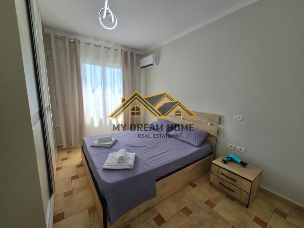 Apartament 2+1+2T Për Shitje në Plazh, Durrës