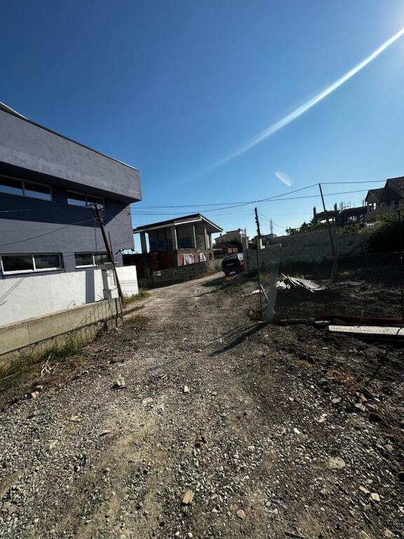 FOR SALE 2 PRIVATE HOUSES ONE FINISHED AND THE OTHER IN THE FINAL STAGES  RRESHBULL
