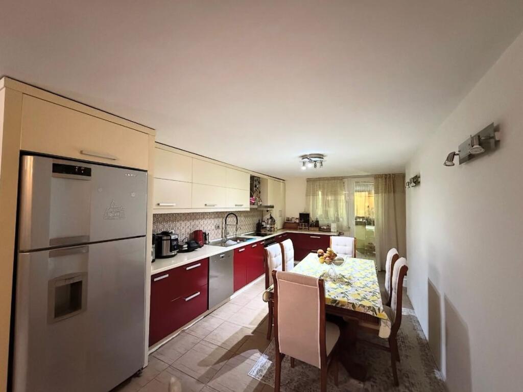 Panthouse 3+1,furnished, dry lake, 1500 euros with parking