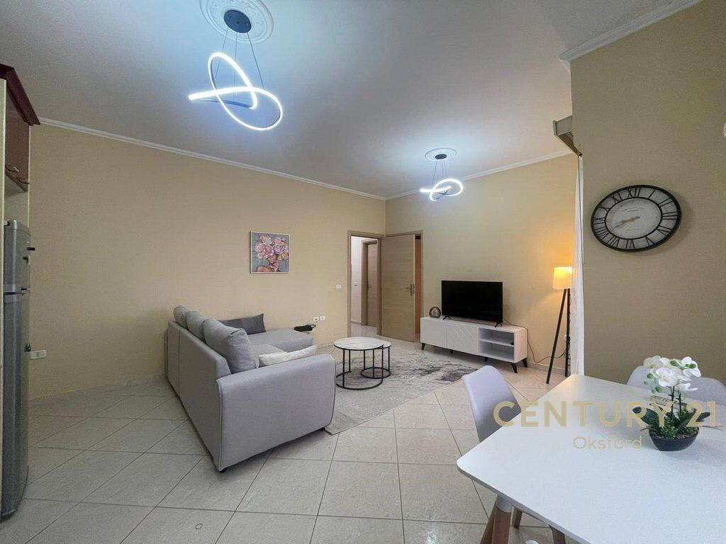 IN AFFITTO, KODRA E DIELLIT APPARTAMENTO 1+1 CON VERANDA 550 € /Mese