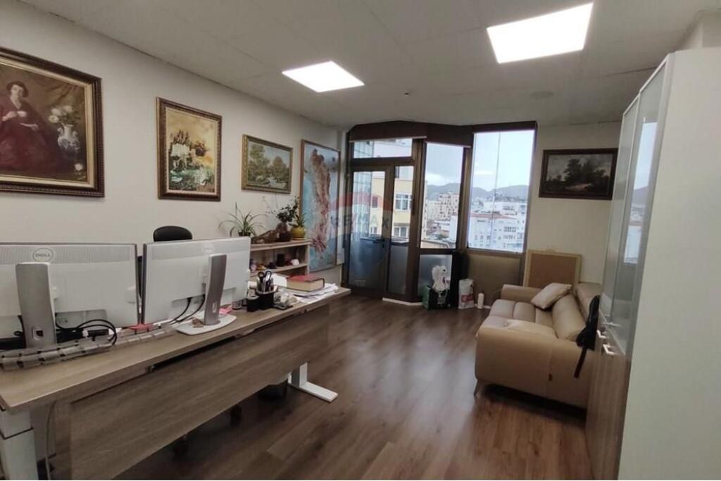 AMBIENT ZYRE PER QIRA
