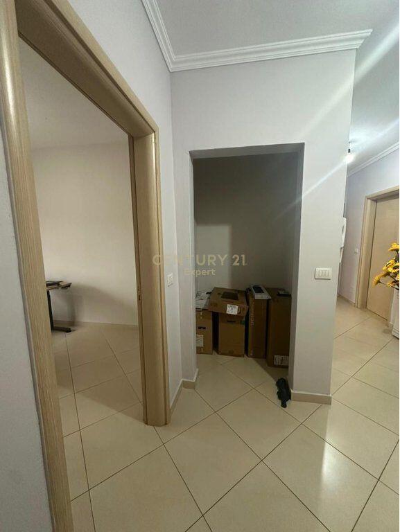 SHESIM APARTAMENT 3+1+2+ POST PARKIMI TE PERFSHIRE TEK STADIUMI DINAMO! 350,000 €