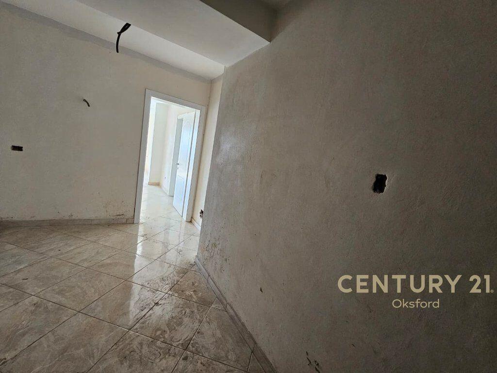 VENDIAMO APPARTAMENTO 2+1, ALL'ISTITUTO VICINO ALL'UNIVERSITÀ AGRARIA DI TIRANA 116,000 €