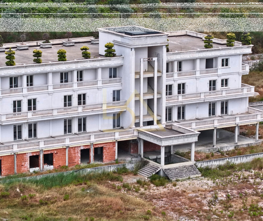 Locale Commerciale in Vendita – Maminas, Durrës