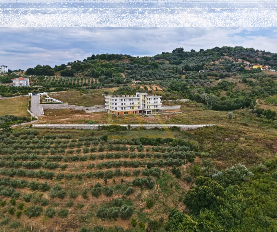 Locale Commerciale in Vendita – Maminas, Durrës