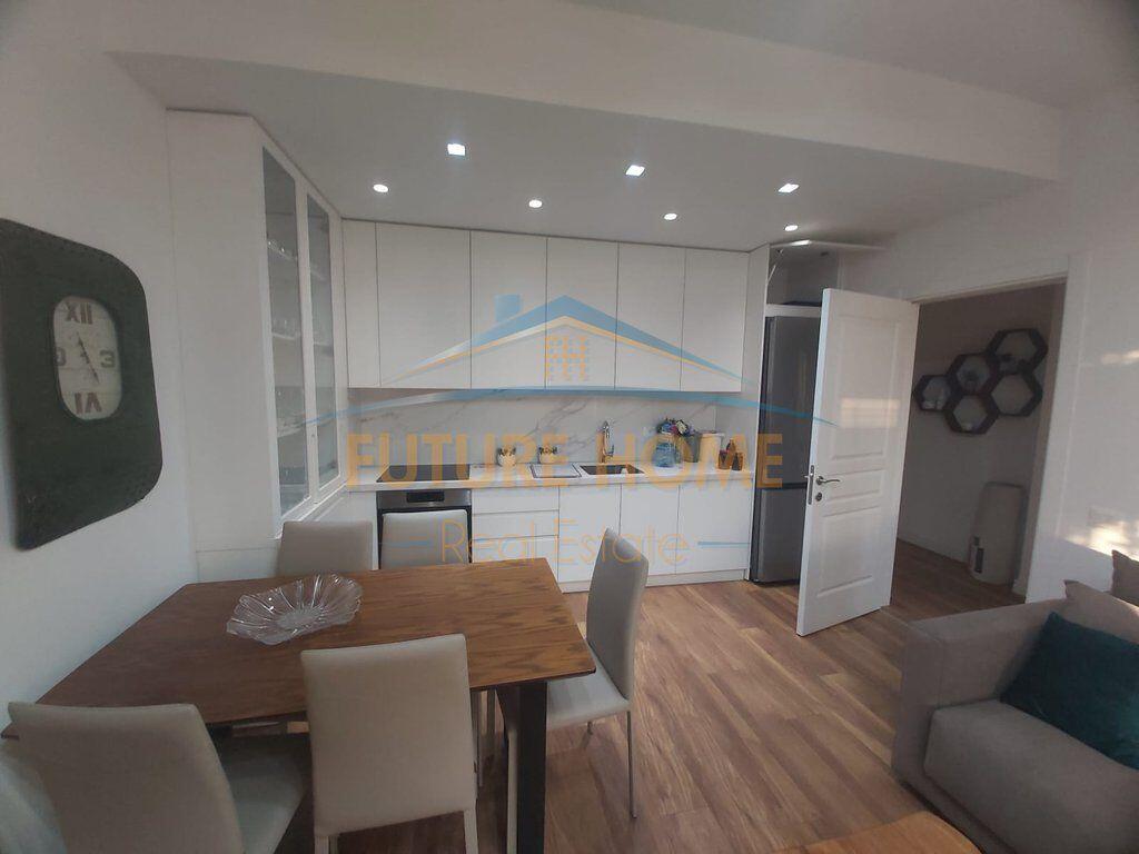 Shitet, Apartament 2+1+Post Parkimi, Kompleksi Golden Park
