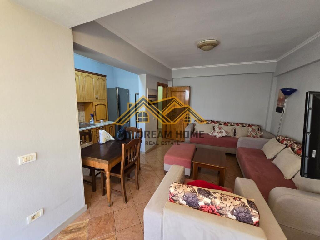 FOR RENT 2+1 APARTMENT NEAR THE MARKET DURRES!