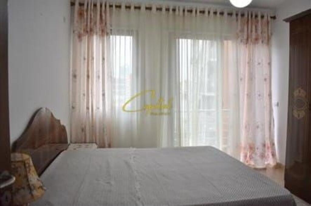 APARTAMENT ME QERA 2+1 PROKURORIA E TIRANES 650 EURO
