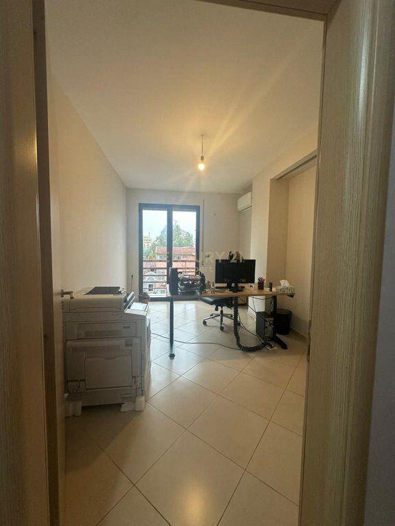 SHESIM APARTAMENT 3+1+2+ POST PARKIMI TE PERFSHIRE TEK STADIUMI DINAMO! 350,000 €