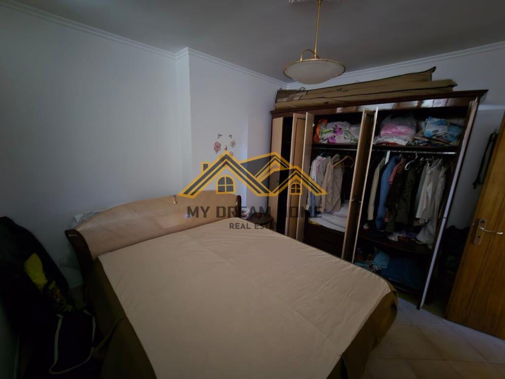 SHITET APARTAMENT 2+1 PRAN POLICIS DURRES!