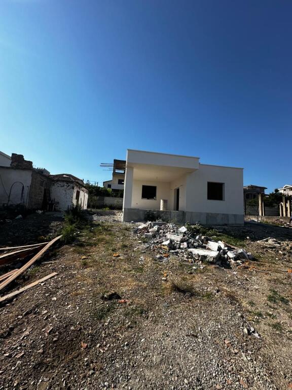 FOR SALE 2 PRIVATE HOUSES ONE FINISHED AND THE OTHER IN THE FINAL STAGES  RRESHBULL