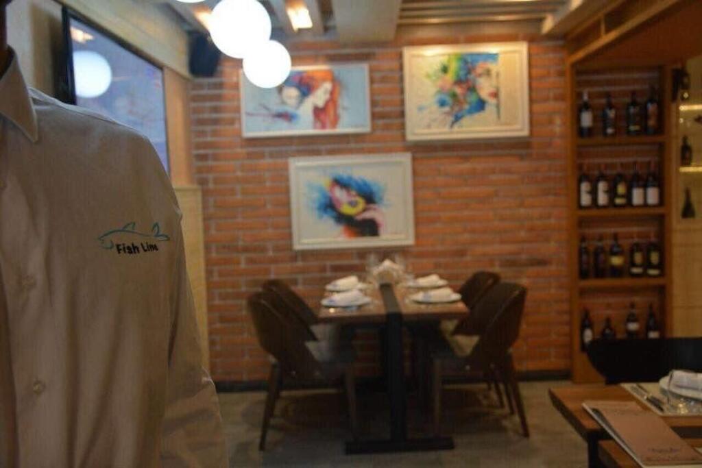 Jepet Ambjent Komercial  me qera, per  Biznes ne Pallat Egzistues , ID   Elar1 13872   -   €  2000