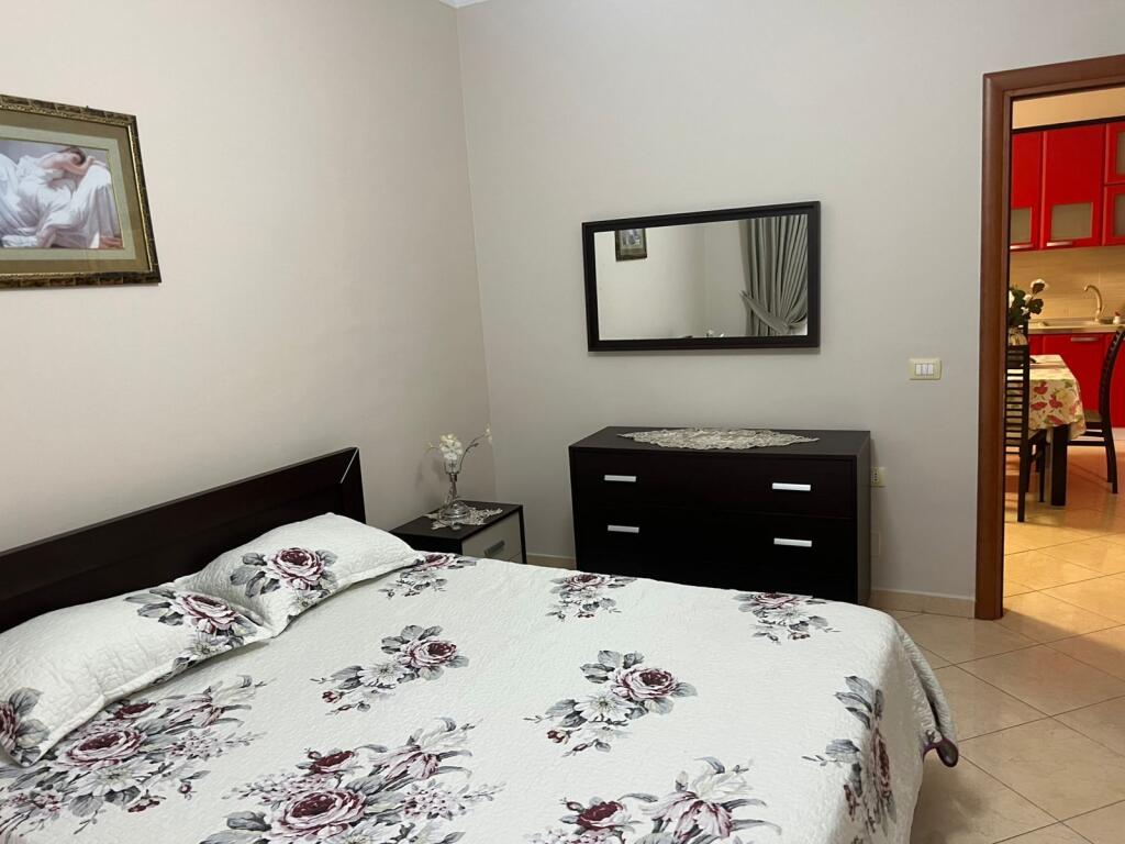 1+1, arredato, via peti lago asciutto, prezzo 500 euro