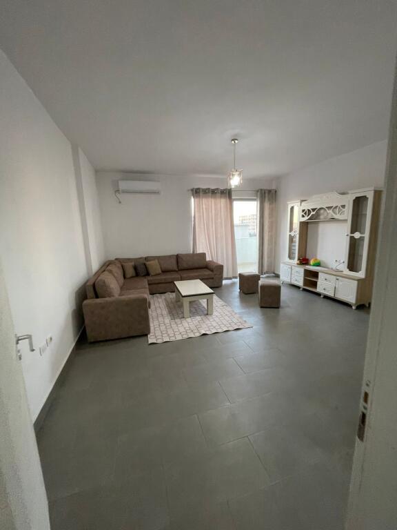 💥 Vendesi in vendita appartamento 2+1+1 nel cuore ❤ della città di Kamez Tirana