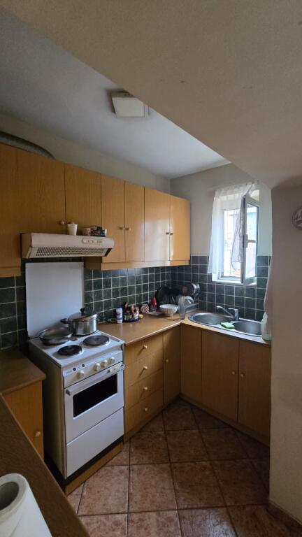 Casa in affitto, per abitazione in palazzo esistente 2+1, ID Elar2 13863 - € 560