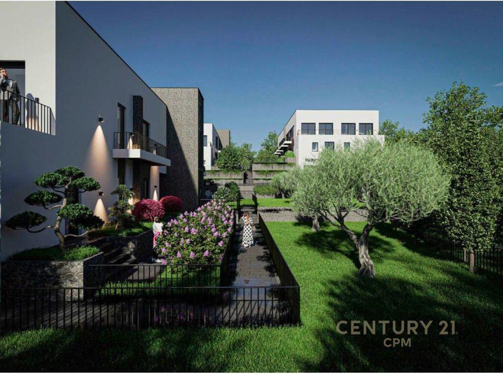 SHESIM DUPLEX ME OBORR NE FARKE! 433,500 €