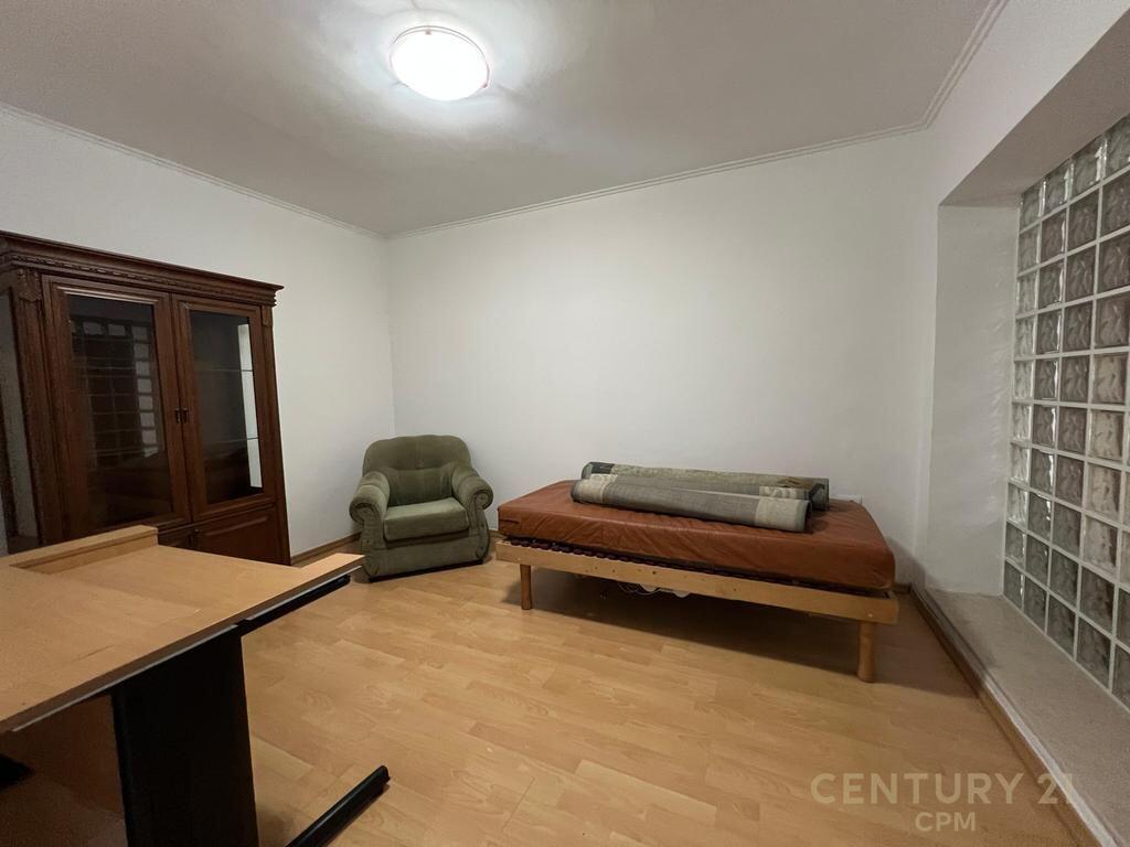 AFFITTIAMO UFFICIO IN AFFITTO IN PIAZZA WILSON! 800 € /Mese