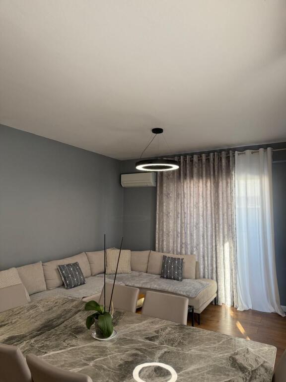 🏙️ PËR QIRA – Apartament 2+1 luksoz 📍 Jordan Misja